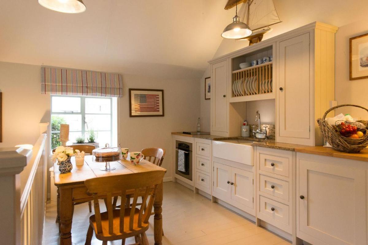 The Stables, Relax In 5 Star Style And Comfort With Lovely Walks All Around Maplestead Extérieur photo